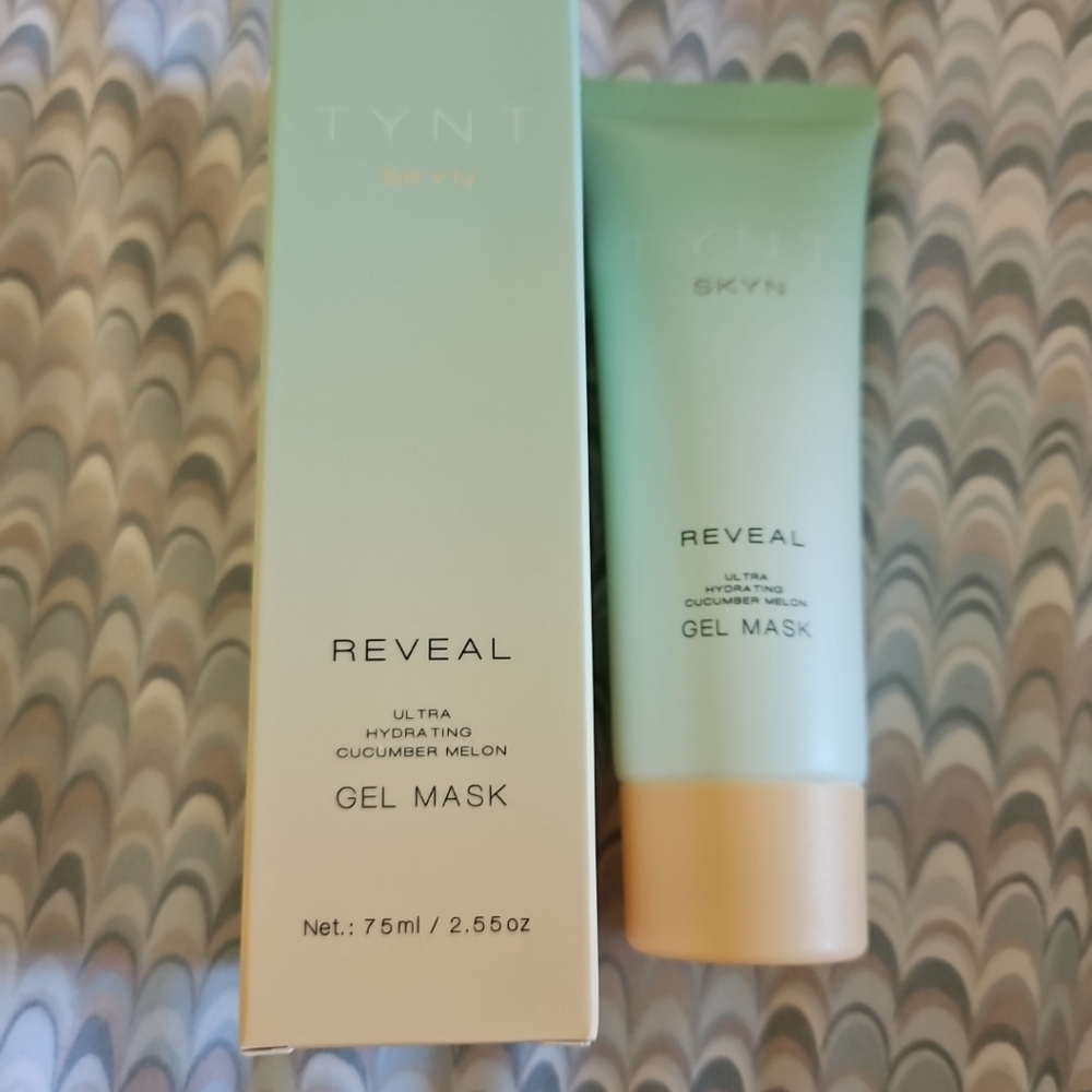 TYNT Beauty Revael Hydrating Spa Wayer Gel Mask Cucumber/Melon 2.55 oz/7.5ml - Picture 3 of 6